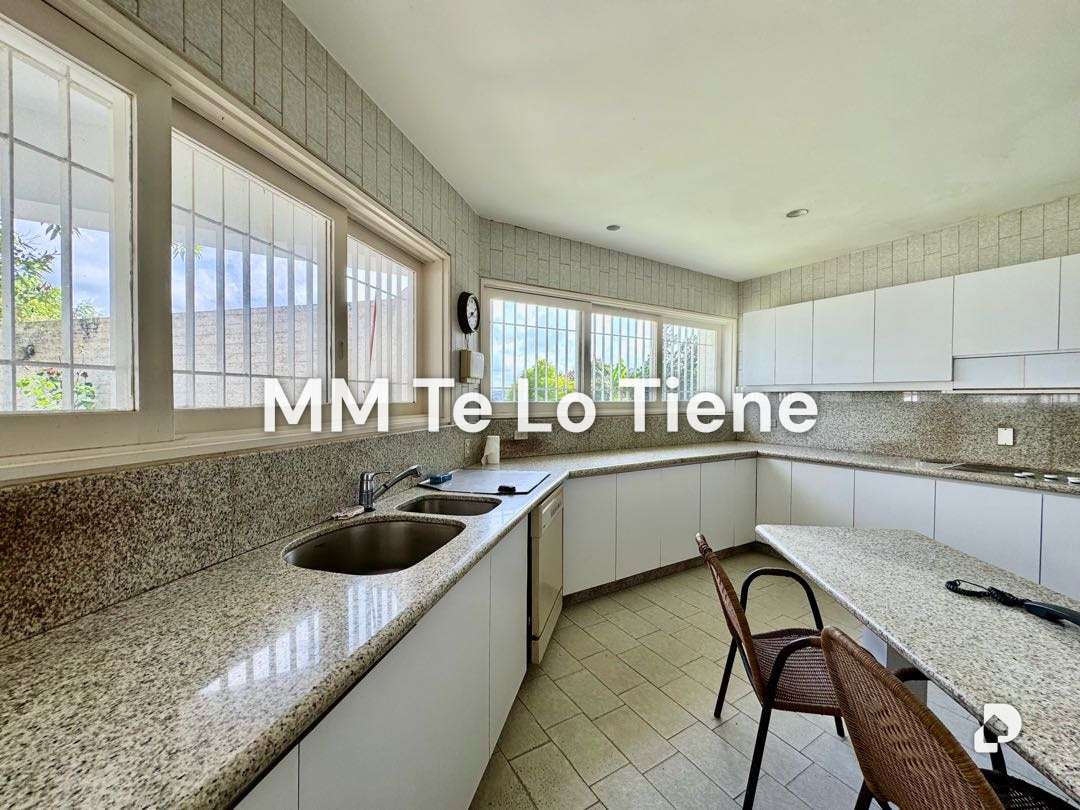 Casa en La Lagunita, Caracas – 13
