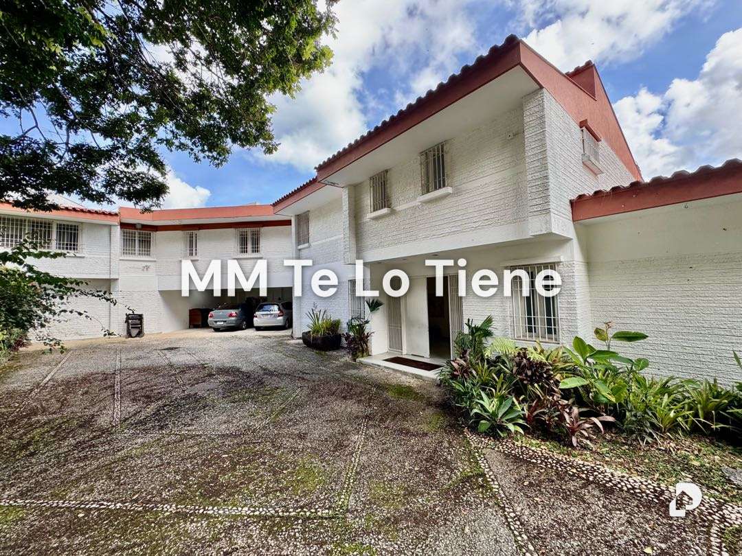 Casa en La Lagunita, Caracas – 31