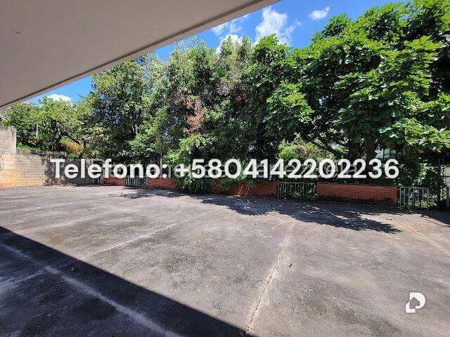 Casa en Prados del Este, Caracas – 31