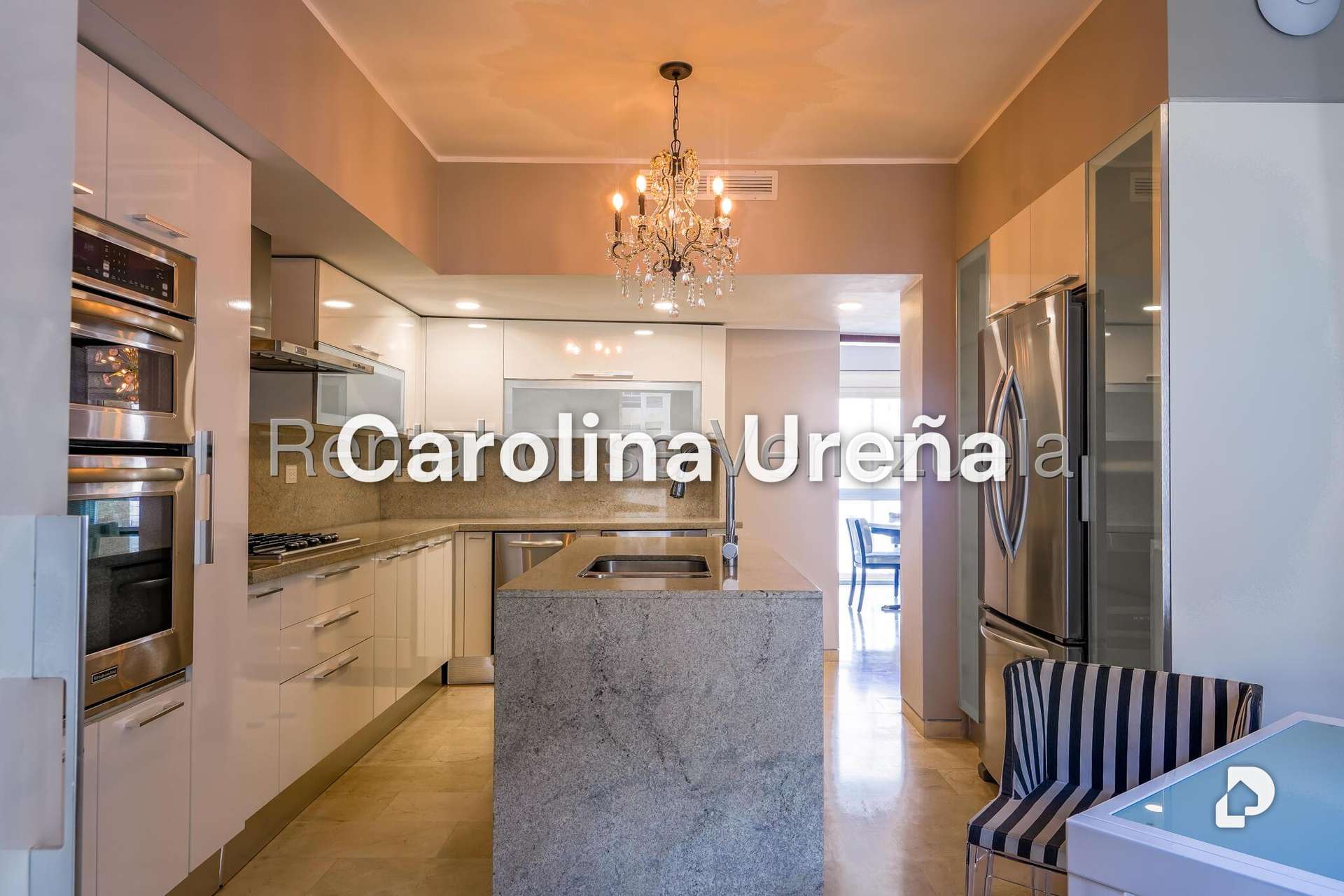 Apartamento en Las Mesetas de Santa Rosa de Lima, Caracas – 16
