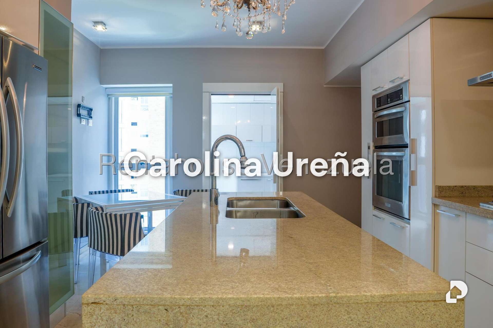 Apartamento en Las Mesetas de Santa Rosa de Lima, Caracas – 17
