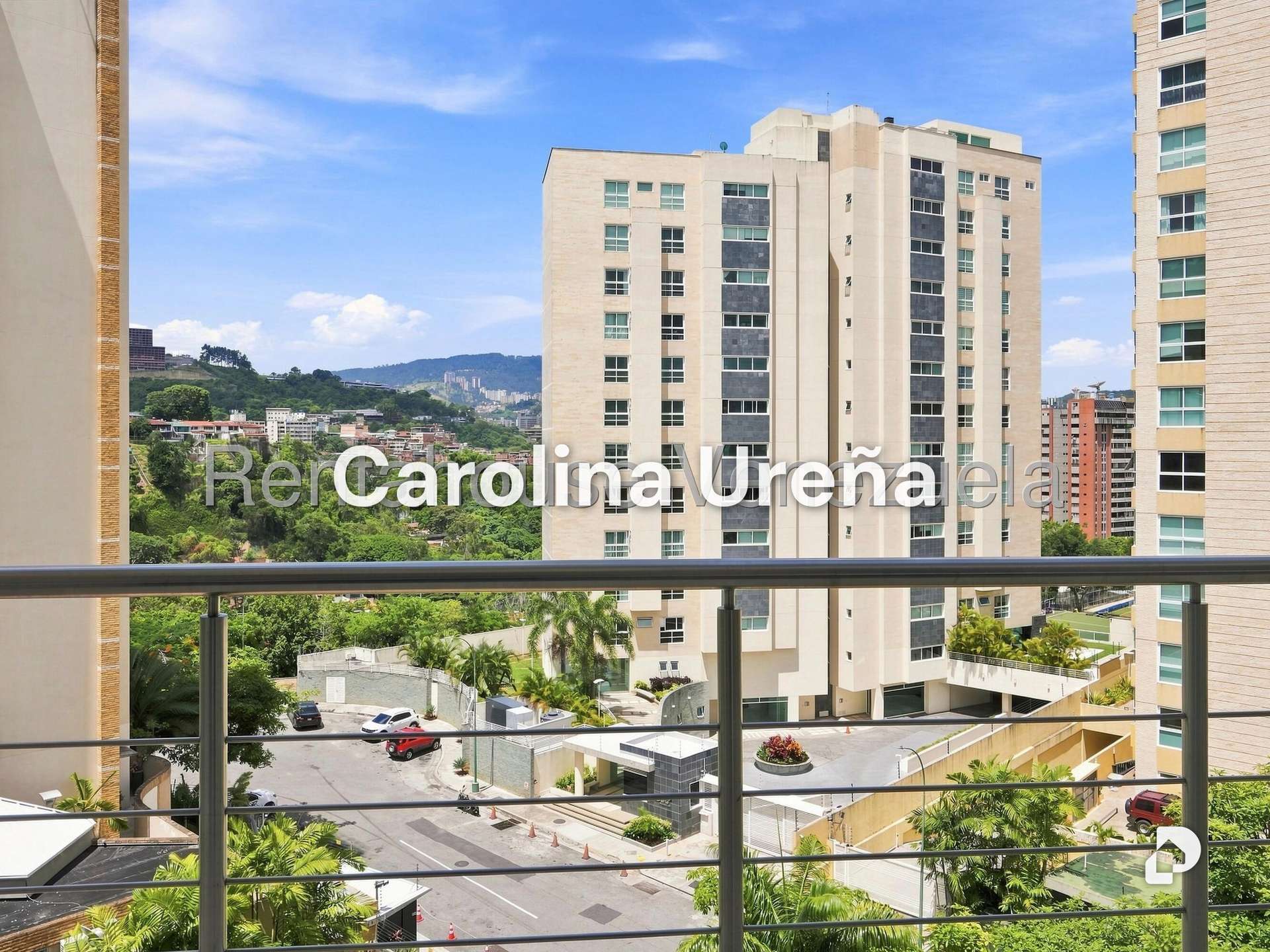Apartamento en Las Mesetas de Santa Rosa de Lima, Caracas – 12