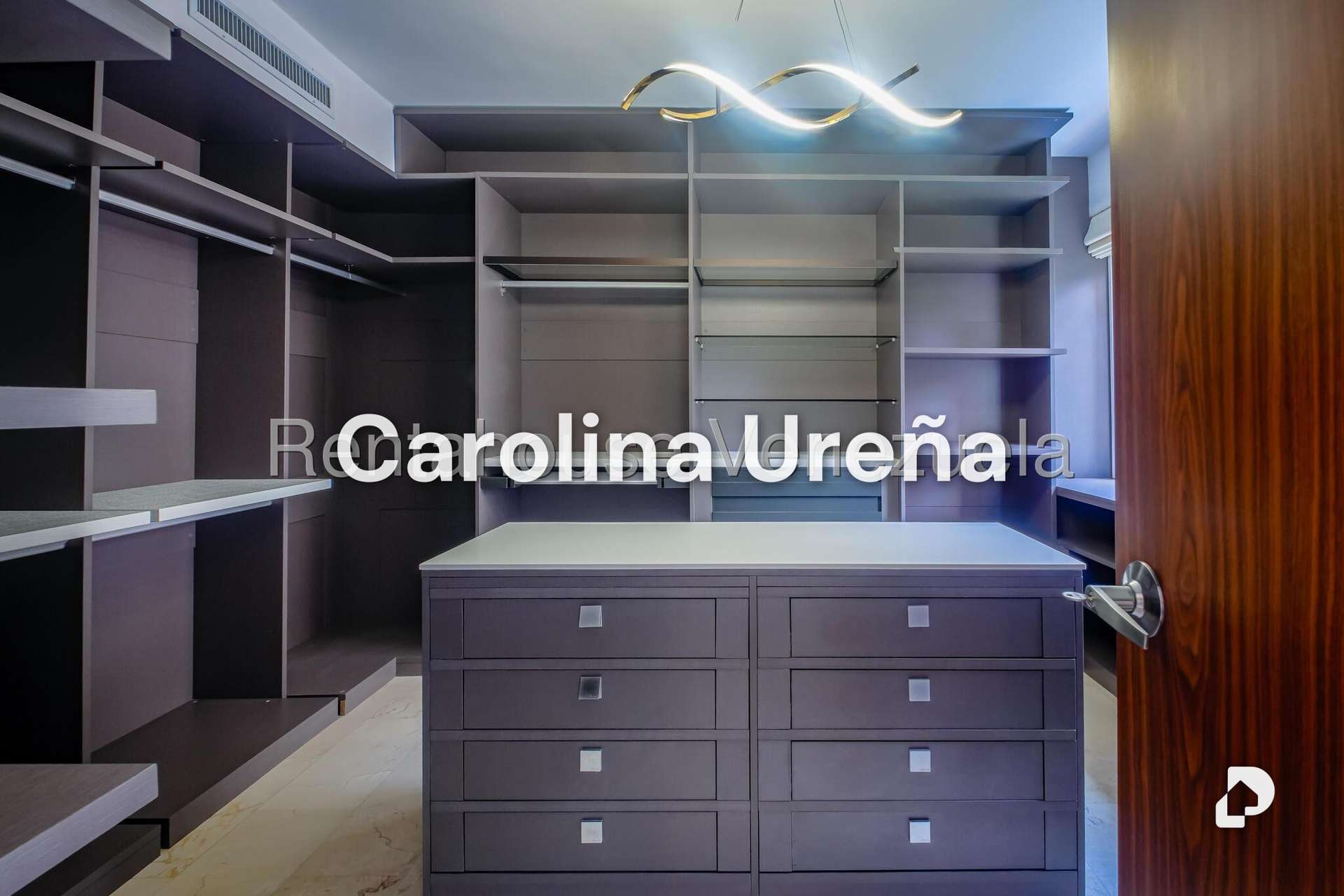 Apartamento en Las Mesetas de Santa Rosa de Lima, Caracas – 23