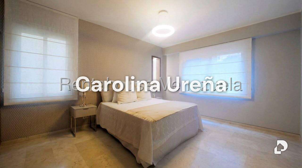 Apartamento en Las Mesetas de Santa Rosa de Lima, Caracas – 27
