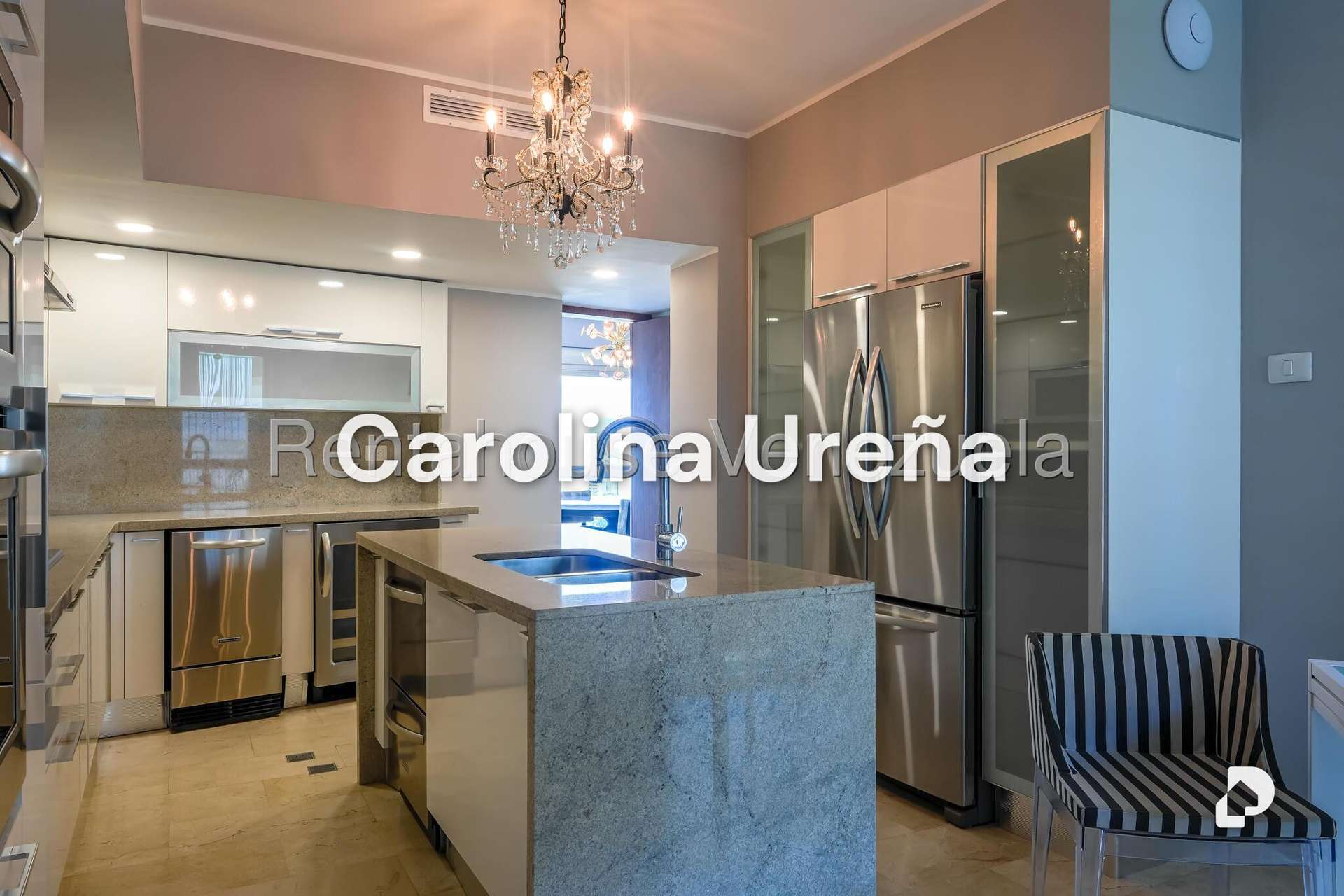 Apartamento en Las Mesetas de Santa Rosa de Lima, Caracas – 14