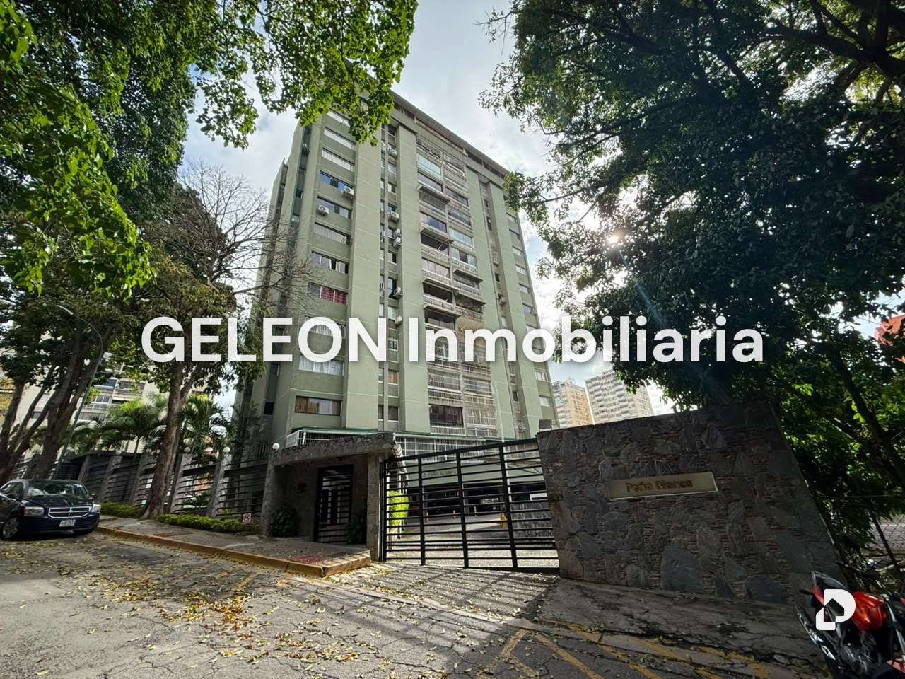 Apartamento en Santa Fe Sur, Caracas – 11