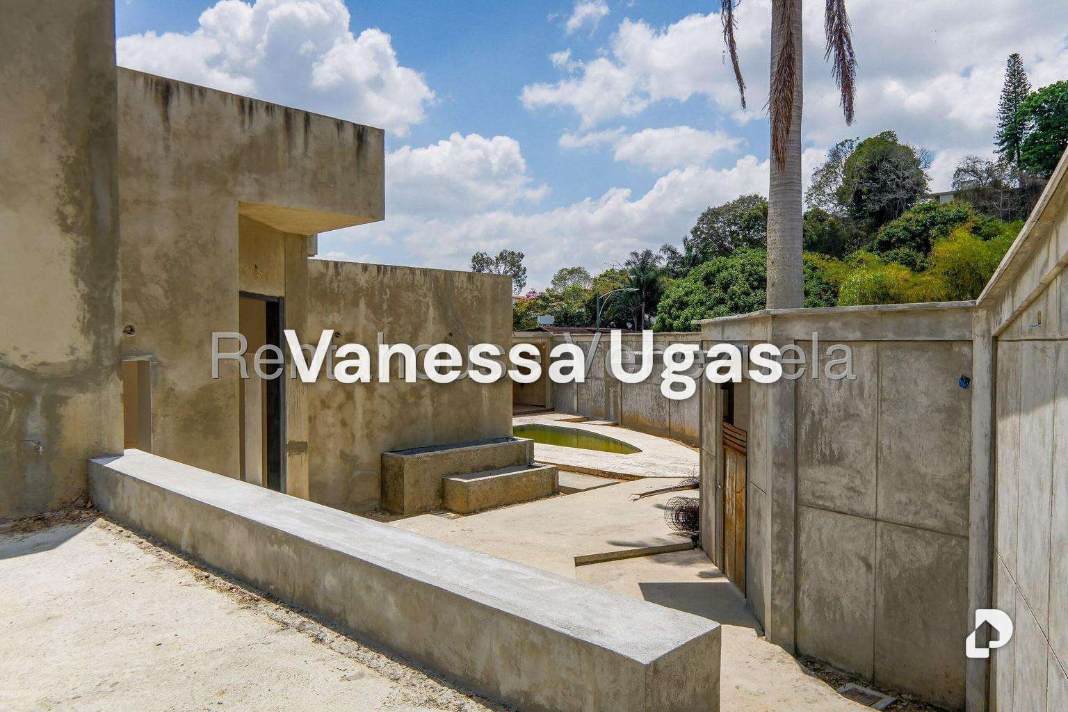 Casa en Prados Del Este, Caracas – 28
