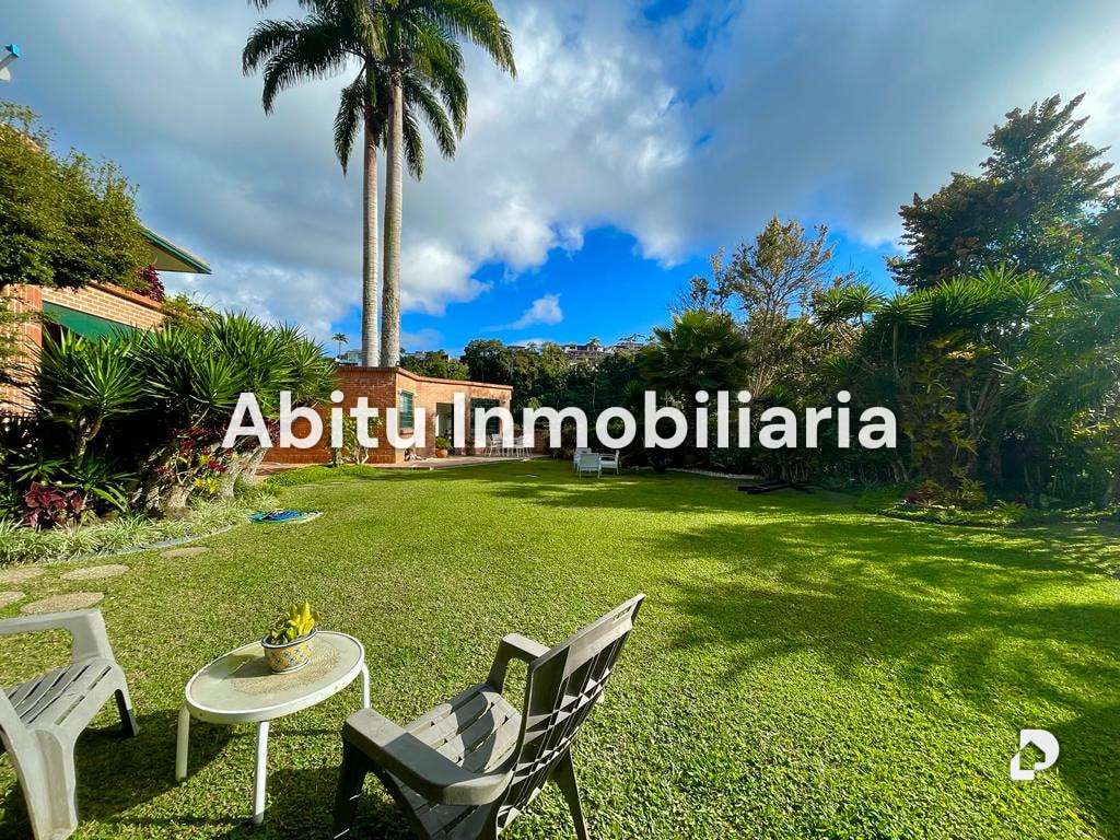 House in La Lagunita, Caracas – 3