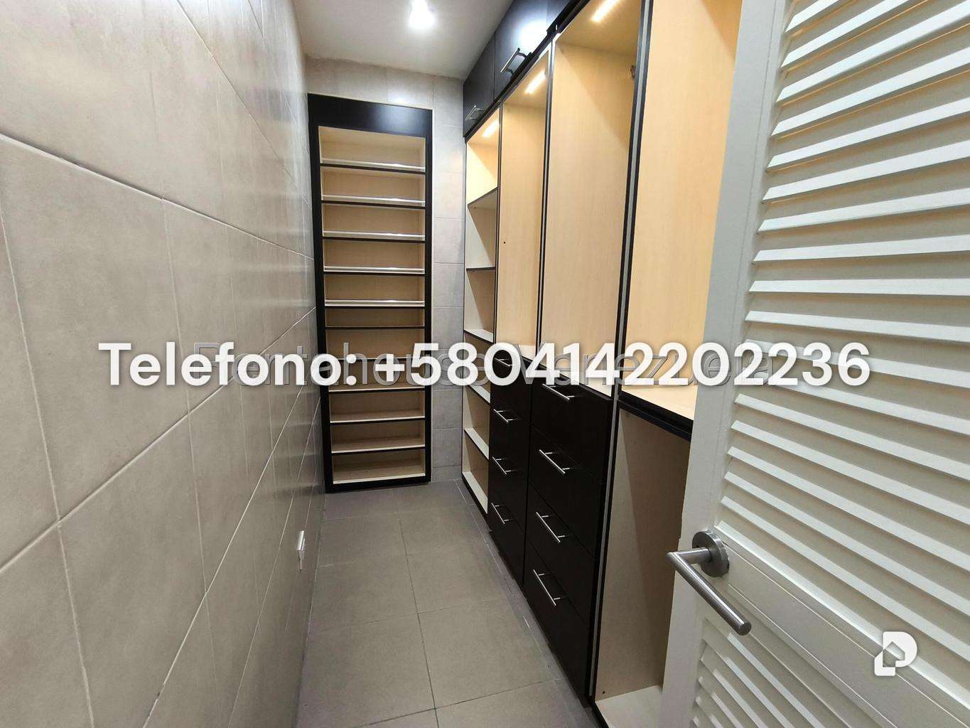 Apartamento en Lomas de La Lagunita, Caracas – 46