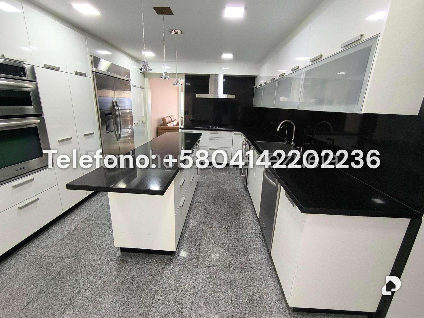 Apartamento en Lomas de La Lagunita, Caracas – 14