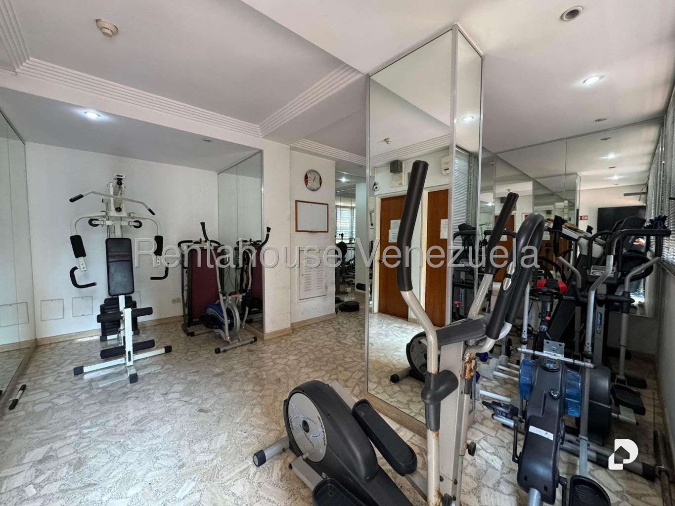 Apartamento en El Rosal, Caracas – 7