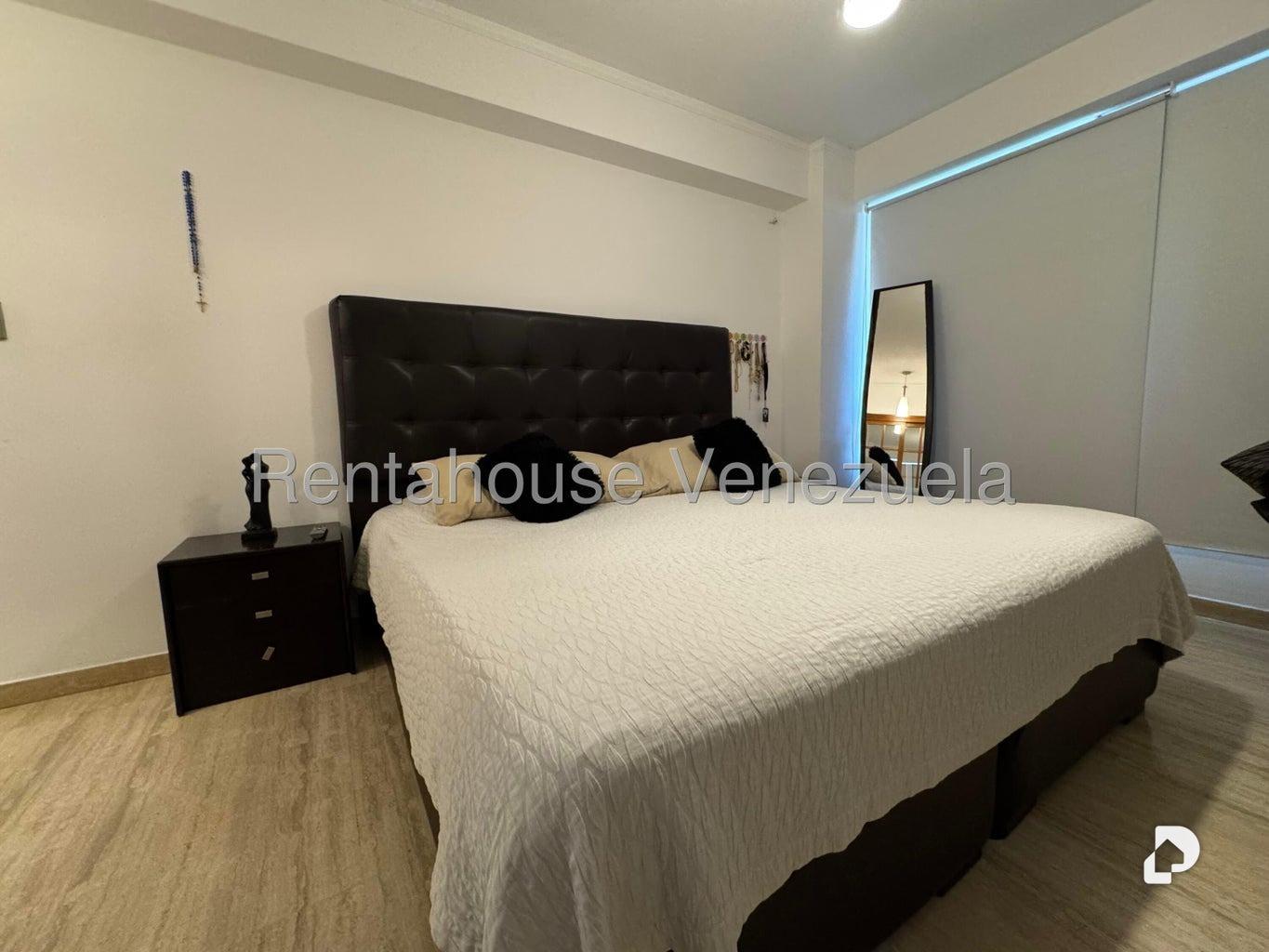 Apartamento en El Rosal, Caracas – 2