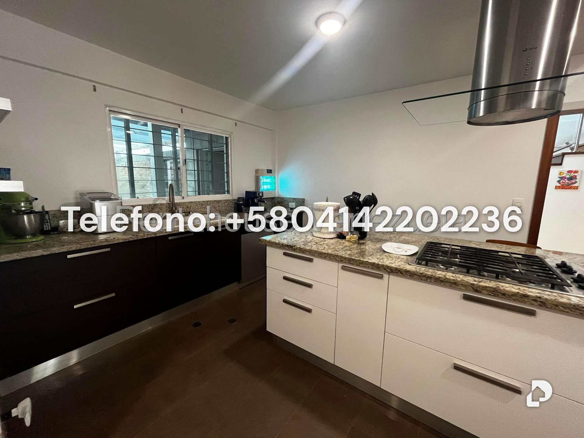 Casa en Oripoto, Caracas – 18