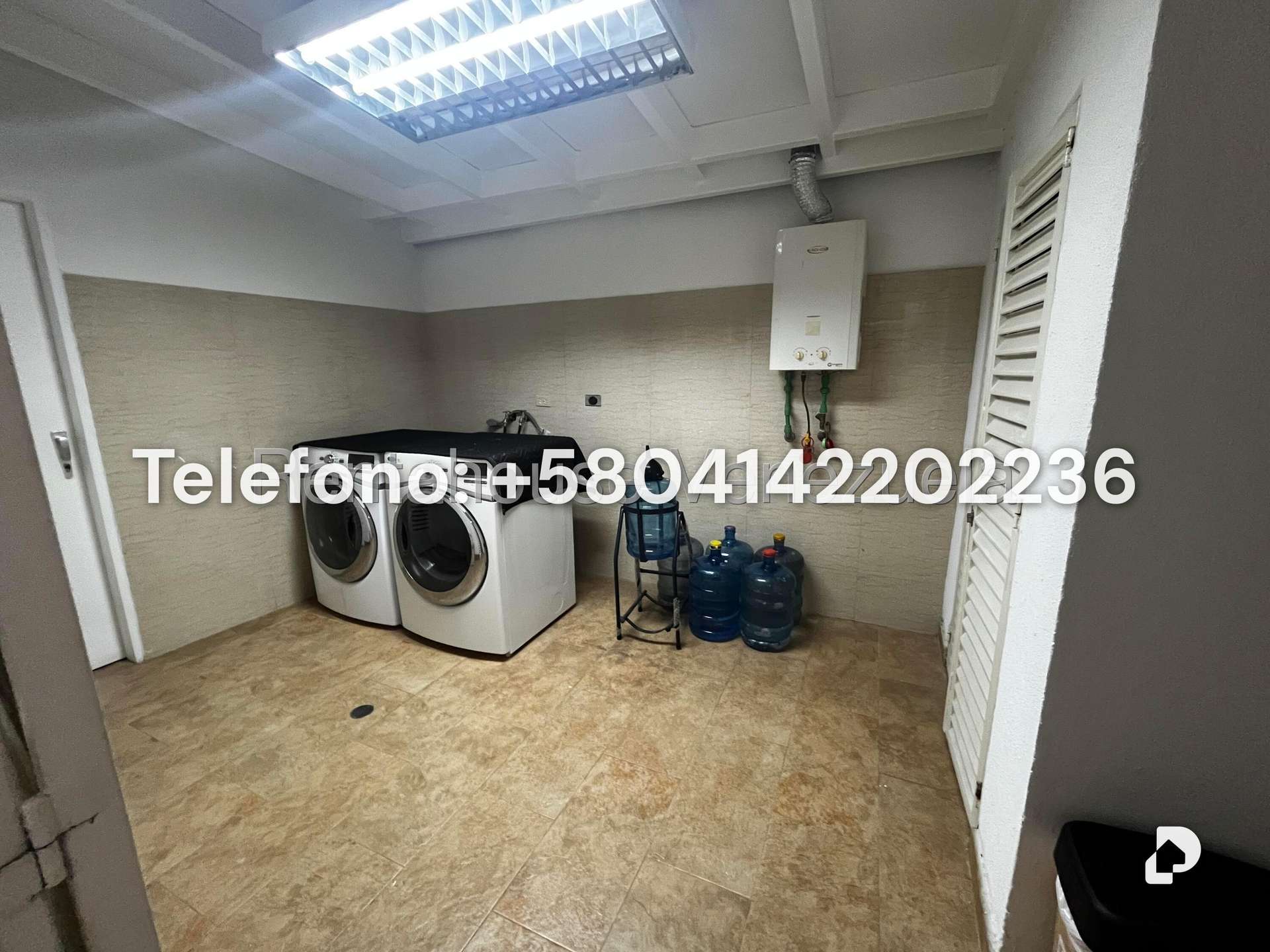 Casa en Oripoto, Caracas – 26