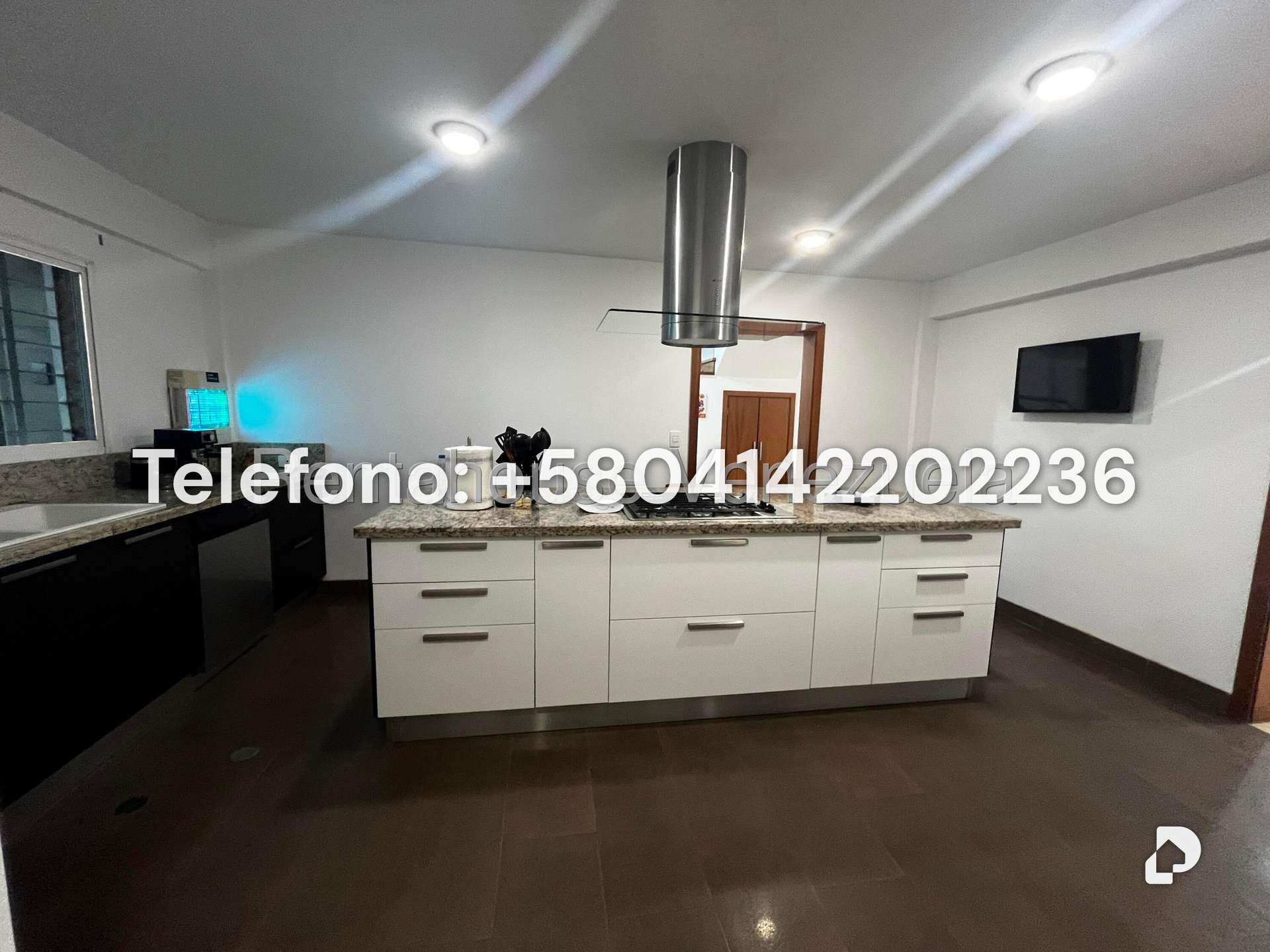 Casa en Oripoto, Caracas – 17