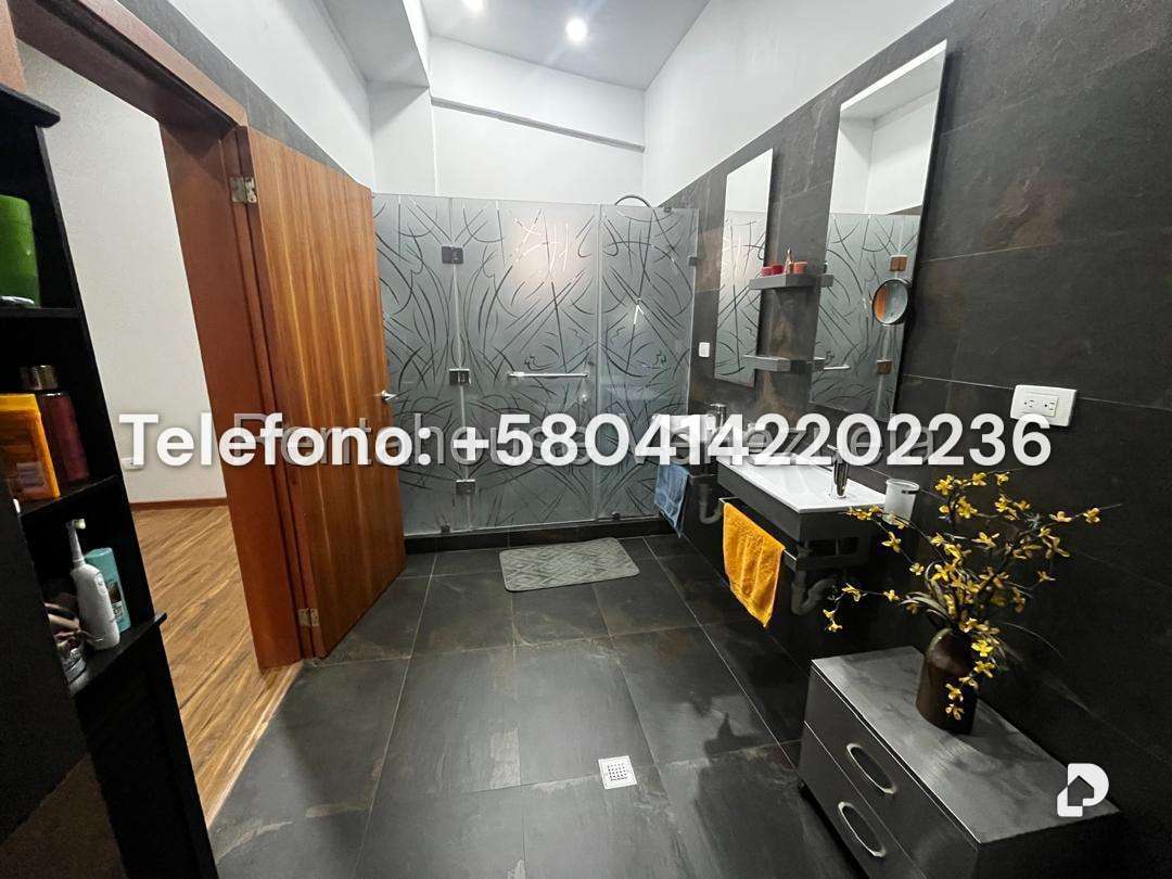 Casa en Oripoto, Caracas – 47