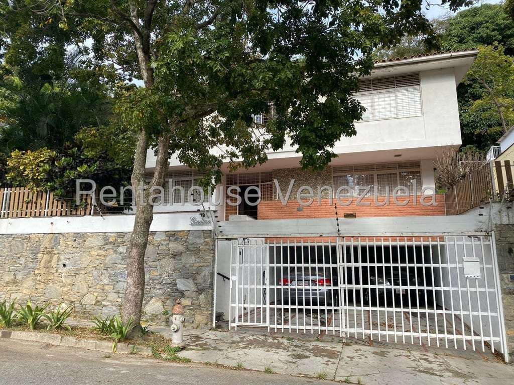 House in Prados del Este, Caracas - 1