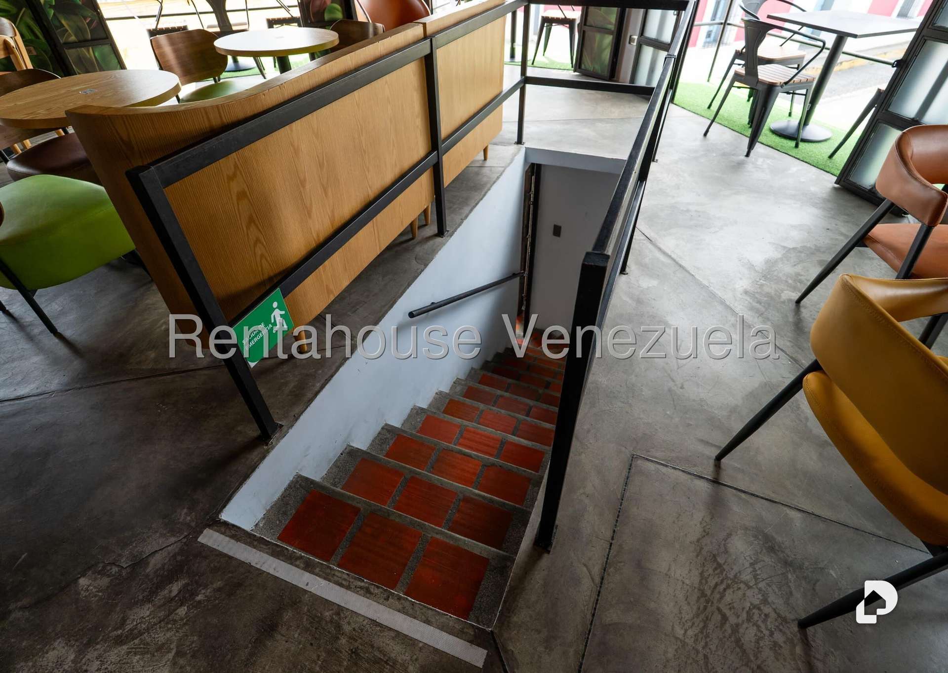 Local comercial en El Hatillo, Caracas – 27