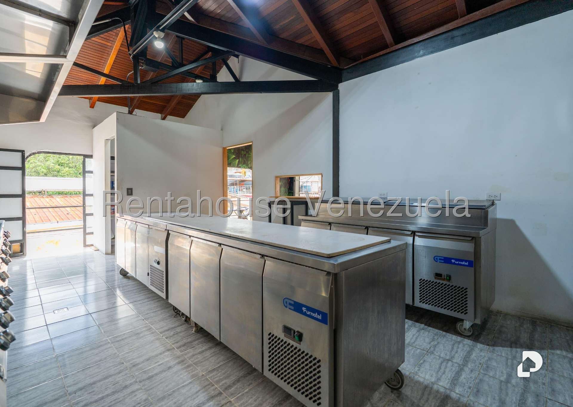 Local comercial en El Hatillo, Caracas – 14