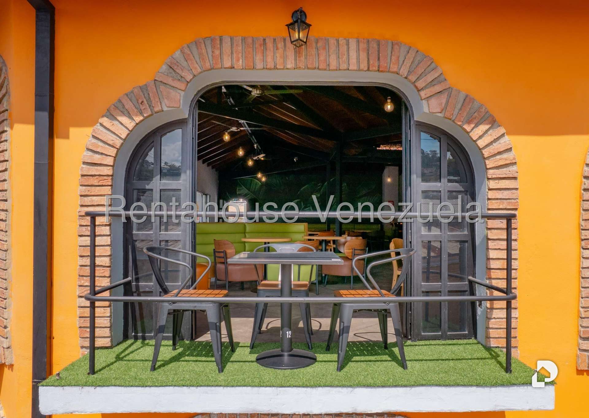 Local comercial en El Hatillo, Caracas – 19
