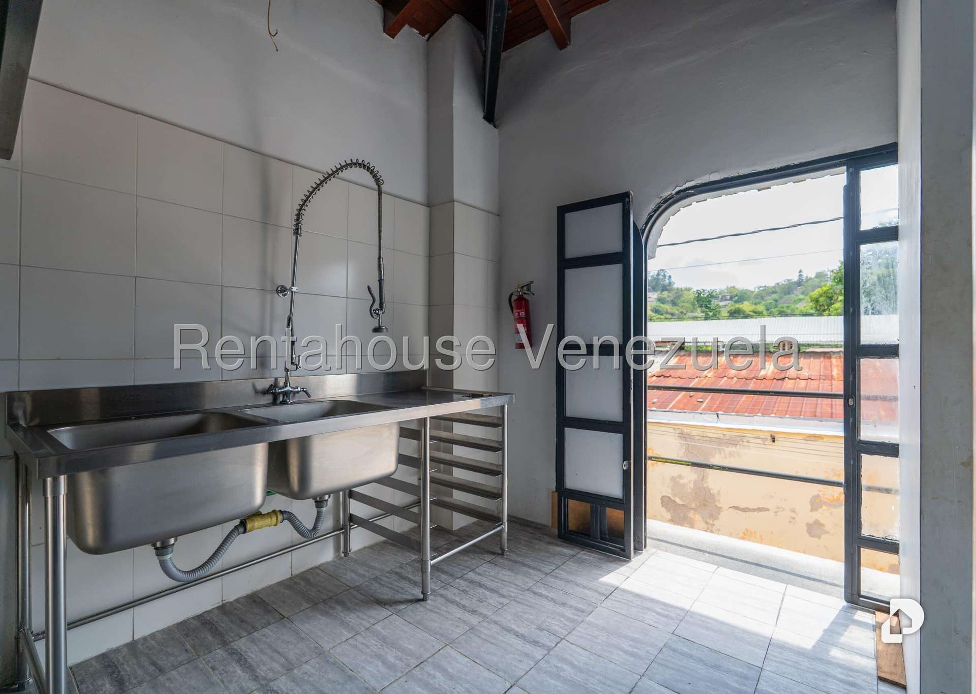 Local comercial en El Hatillo, Caracas – 15