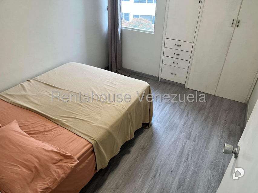 Apartamento en La Florida, Caracas – 8