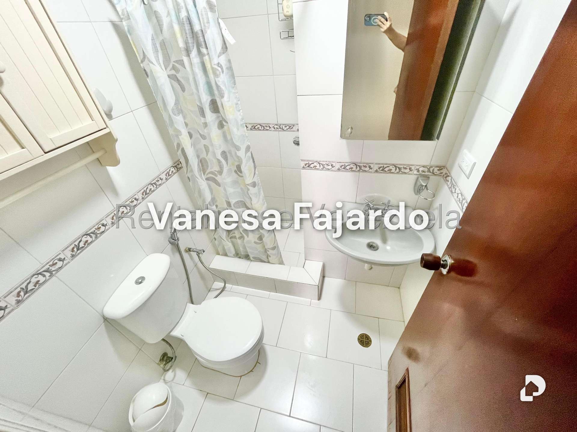 Apartamento en La Florida, Caracas – 25