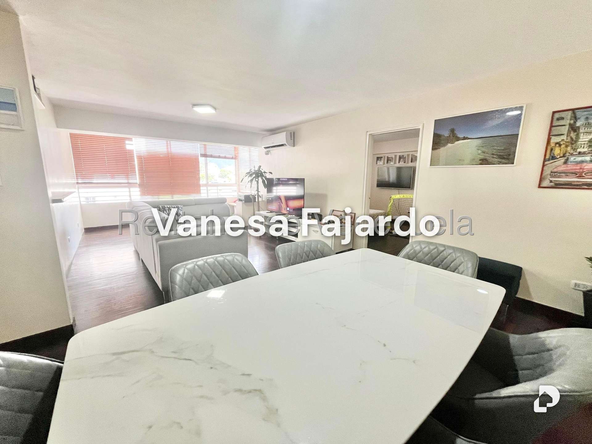 Apartamento en La Florida, Caracas – 11