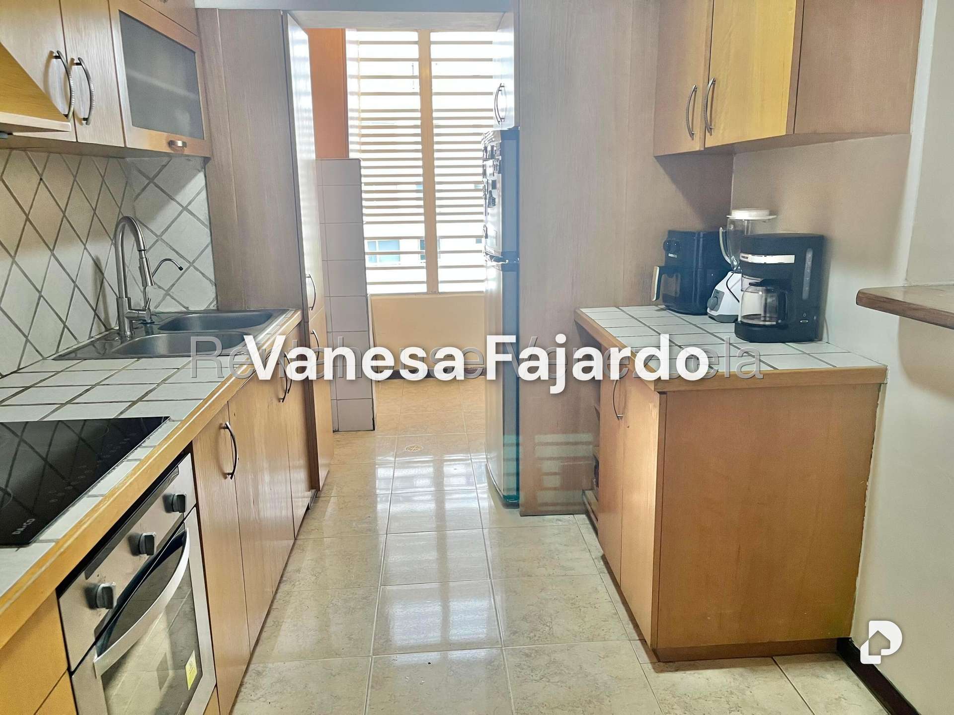 Apartamento en La Florida, Caracas – 17