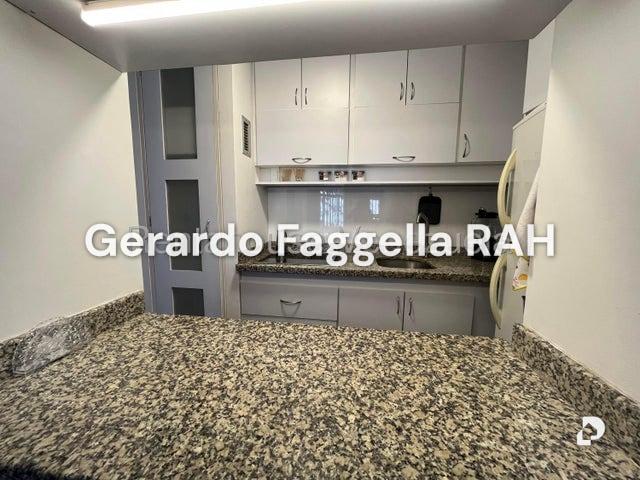 Apartamento en Lomas de Las Mercedes, Caracas – 3