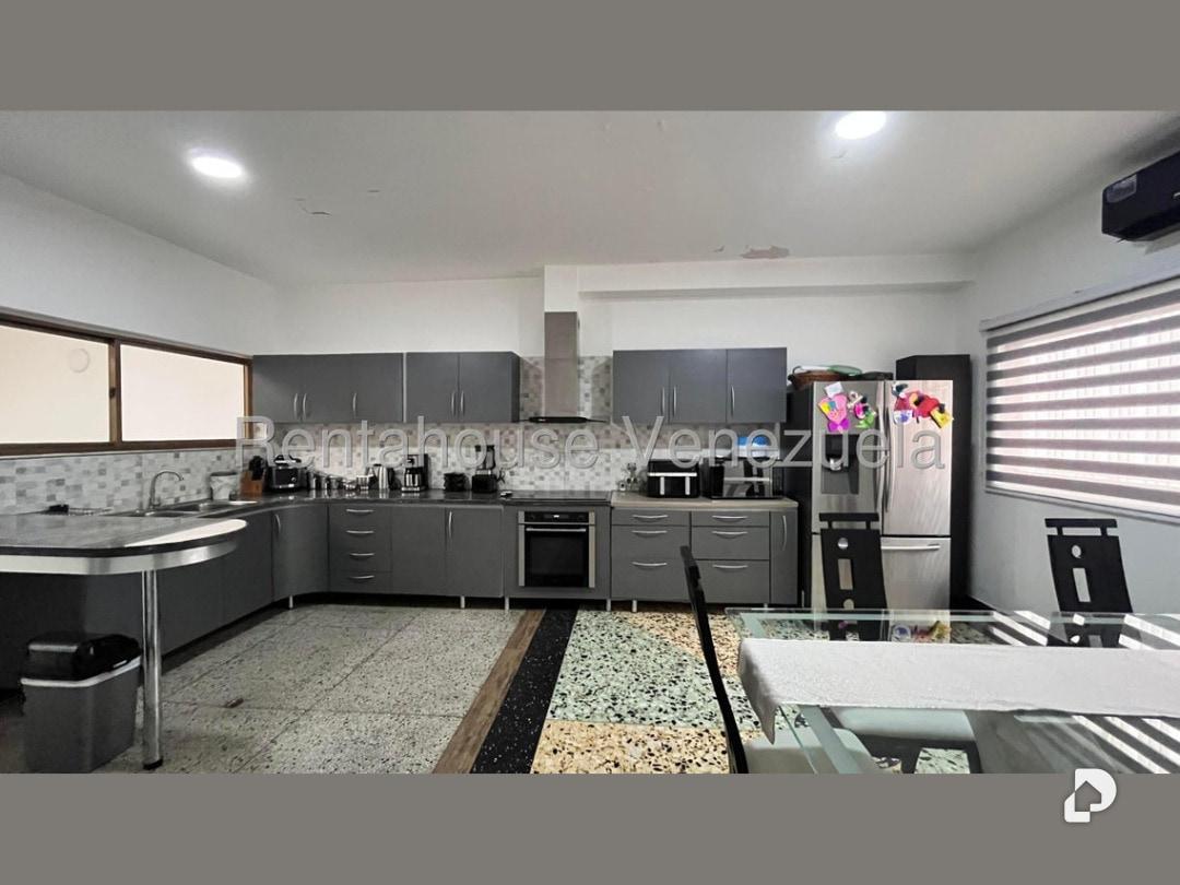 Casa en San Miguel, Maracay – 4
