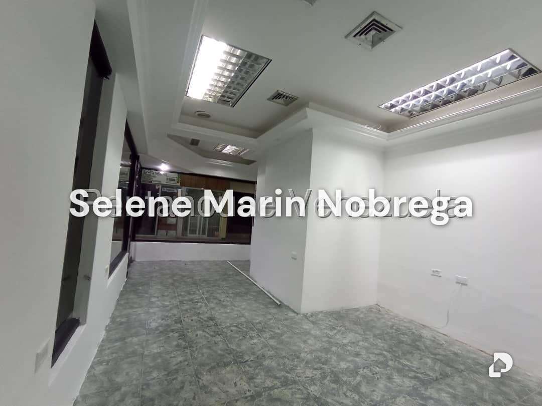 Local comercial en Los Palos Grandes, Caracas – 5