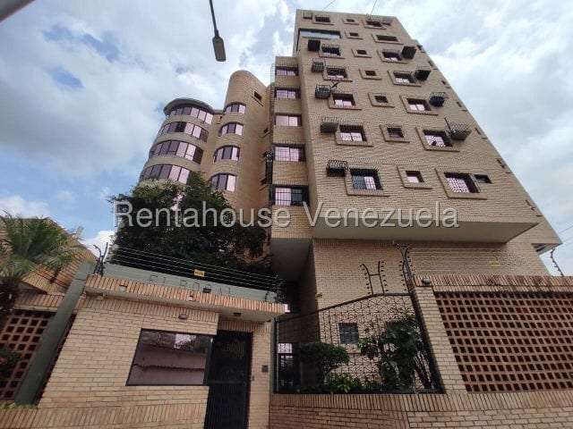 Apartamento en Urbanización El Toro, Maracay - 1