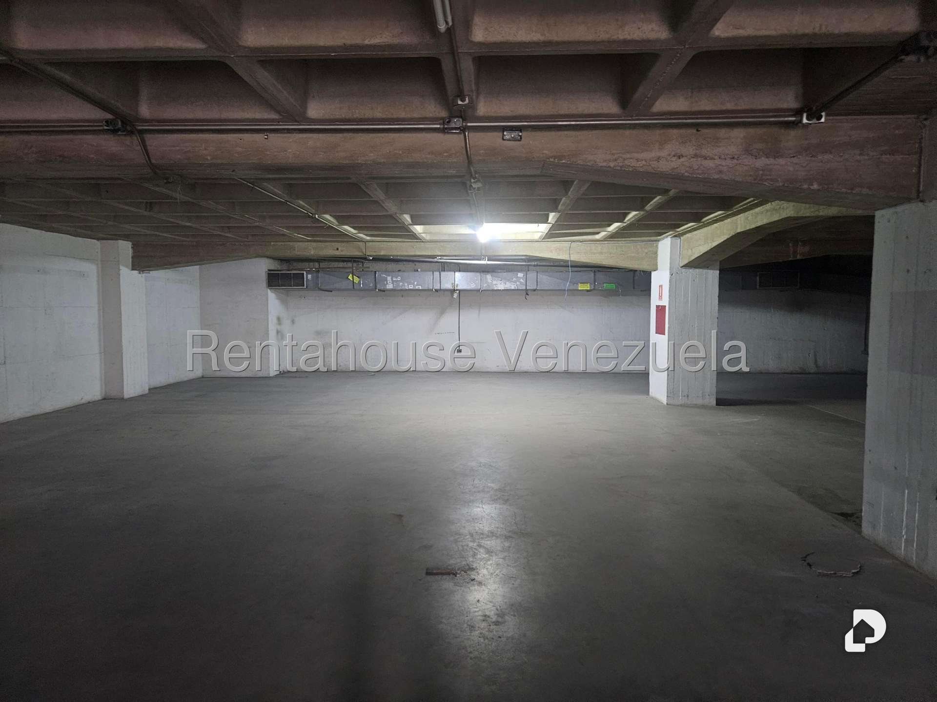 Local comercial en La Yaguara, Caracas – 9