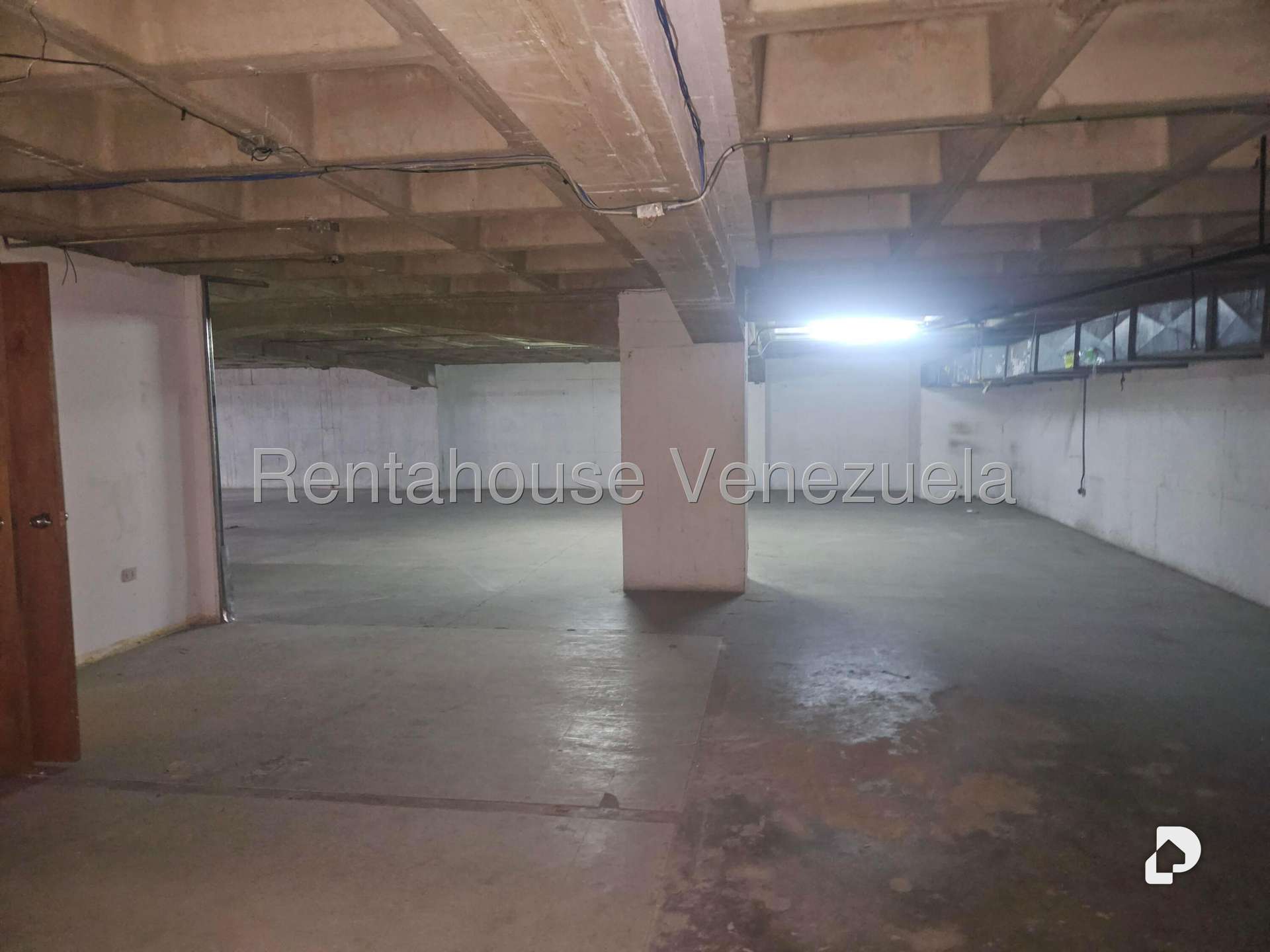 Local comercial en La Yaguara, Caracas – 13