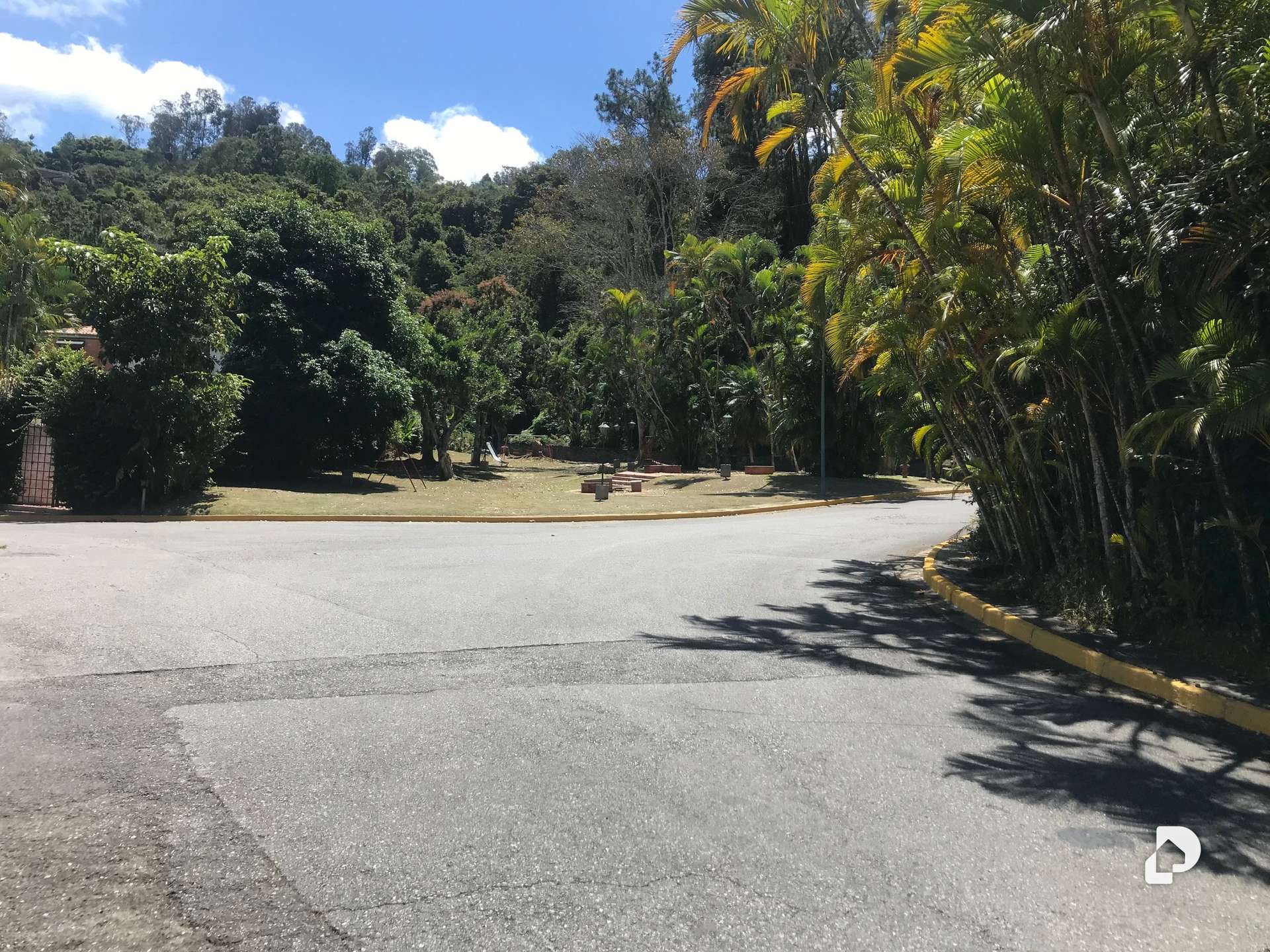 Terreno en Alto Hatillo, Caracas – 6