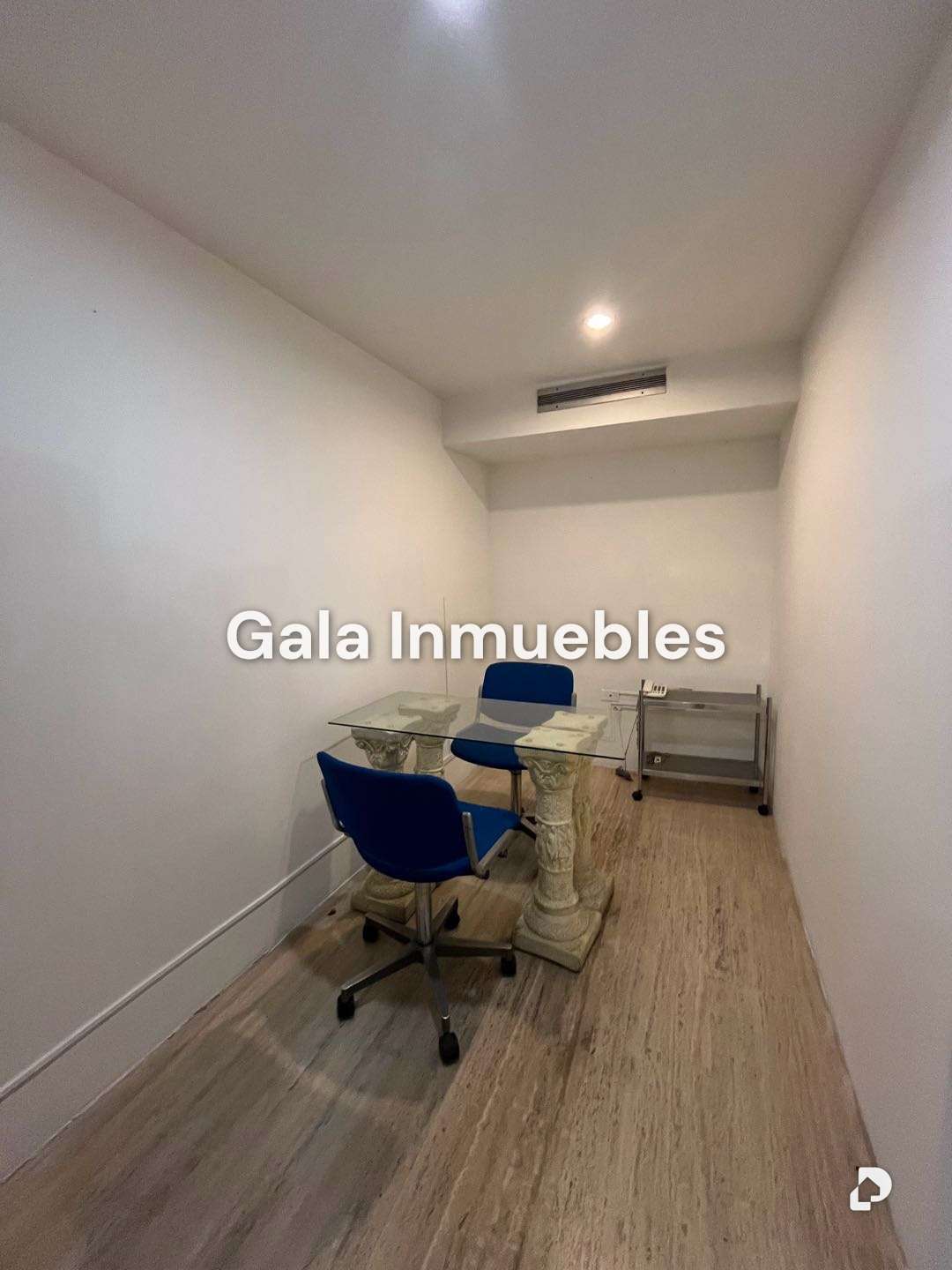 Local comercial en El Cafetal, Caracas – 23
