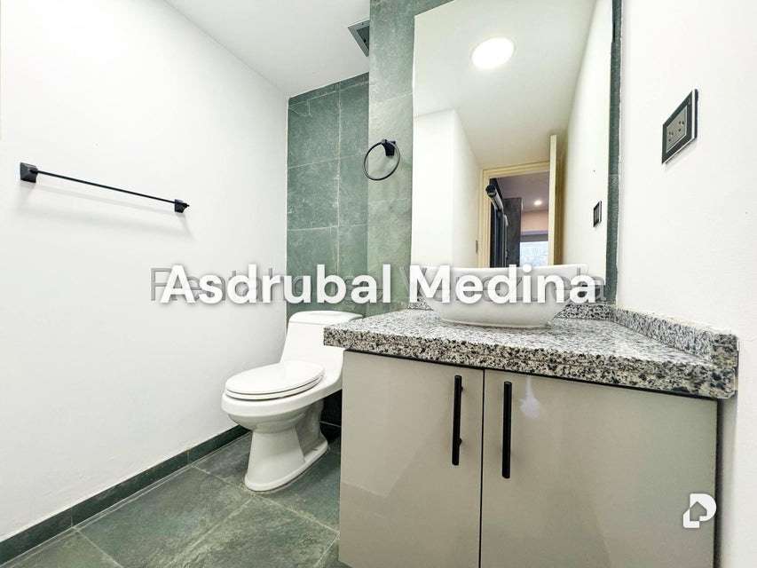 Apartamento en El Rosal, Caracas – 10
