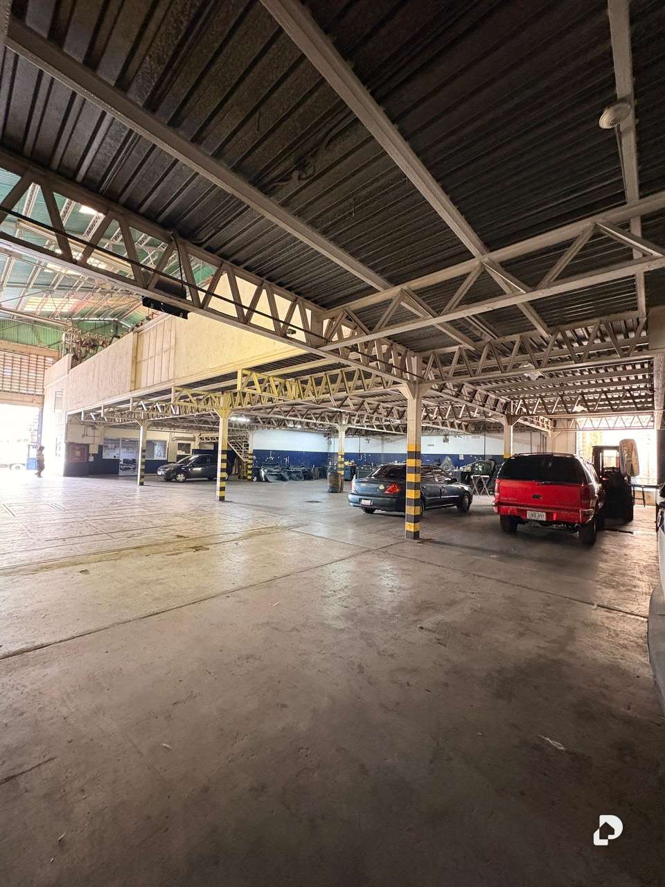 Warehouse in La Urbina, Caracas – 1