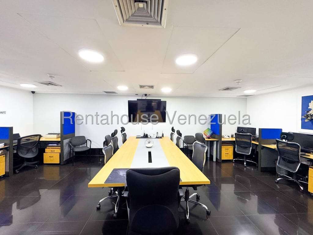 Commercial space in El Rosal, Caracas - 1
