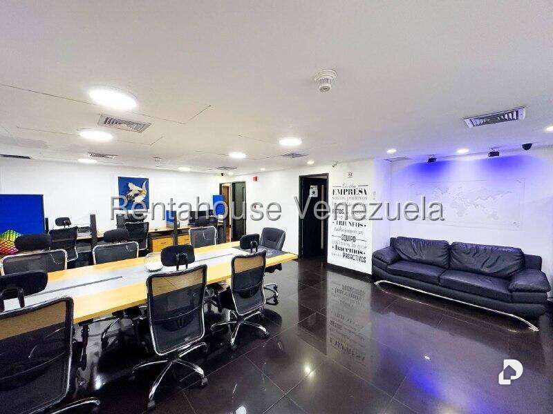 Local comercial en El Rosal, Caracas – 12
