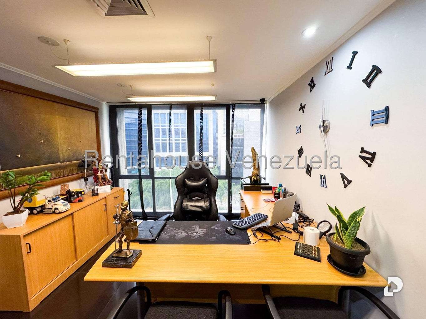 Local comercial en El Rosal, Caracas – 22