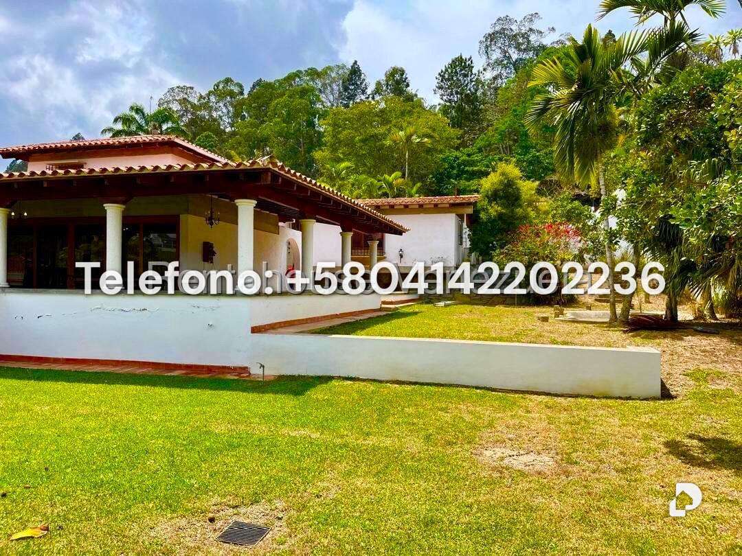 House in La Lagunita Country Club, Caracas – 20