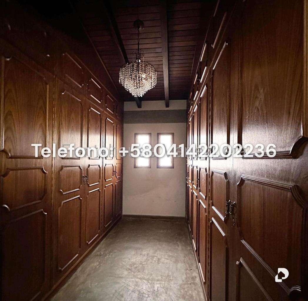House in La Lagunita Country Club, Caracas – 31