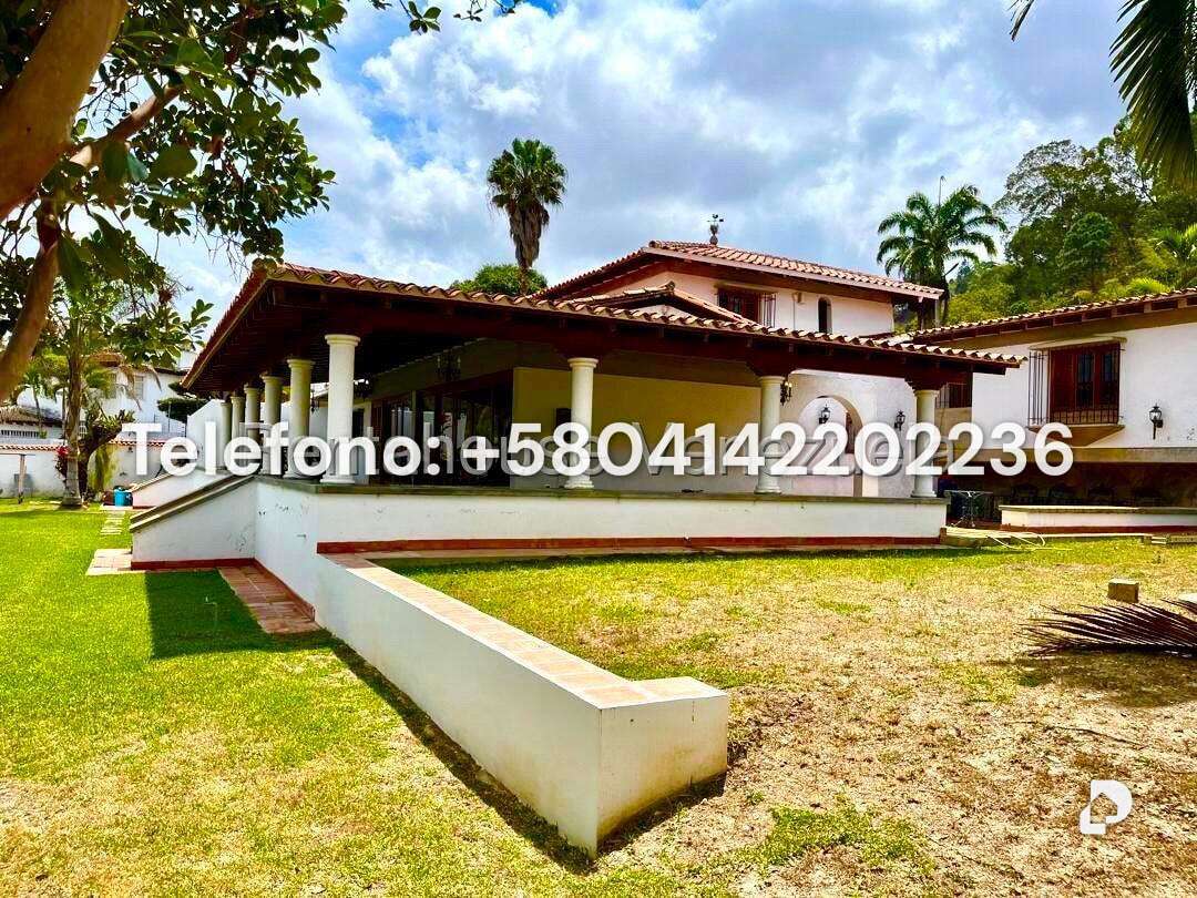 House in La Lagunita Country Club, Caracas – 19