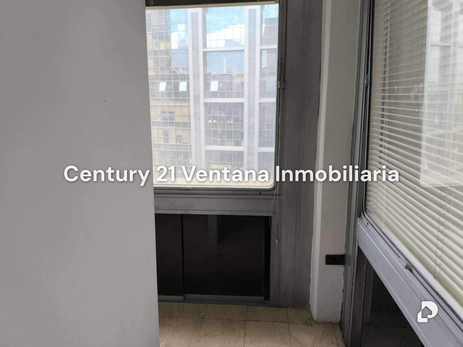 Oficina en Santa Paula, Caracas – 12