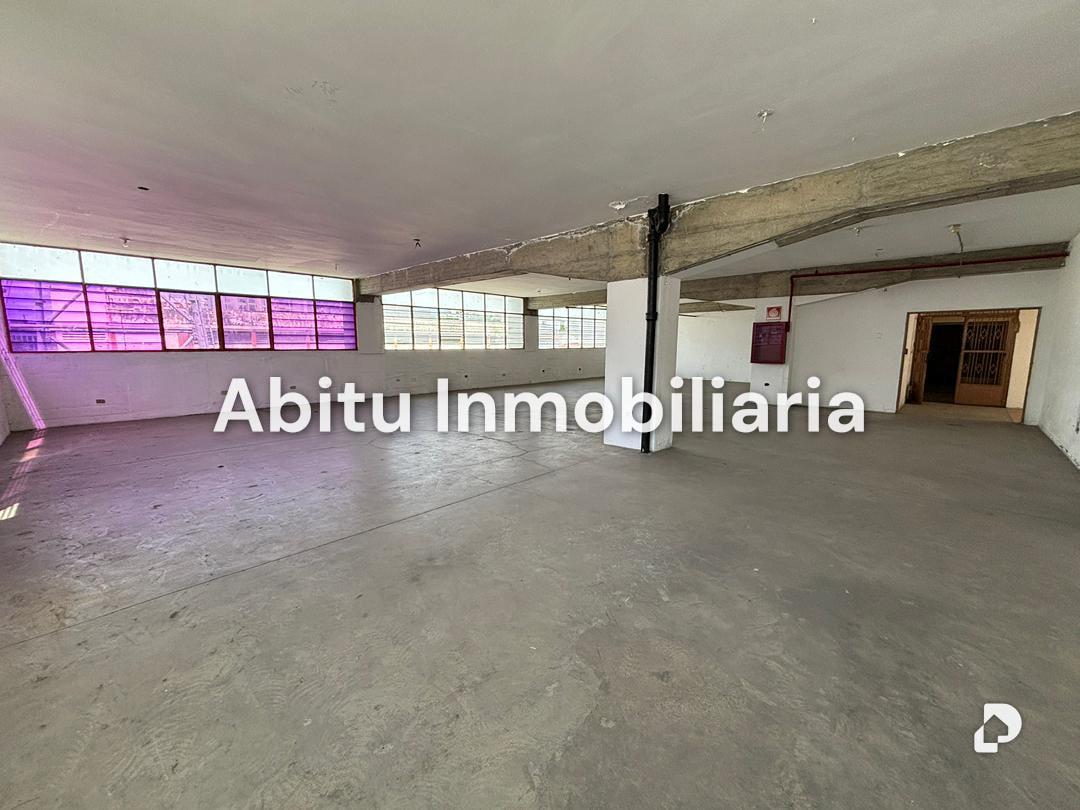Local comercial en Palo Verde, Caracas – 2
