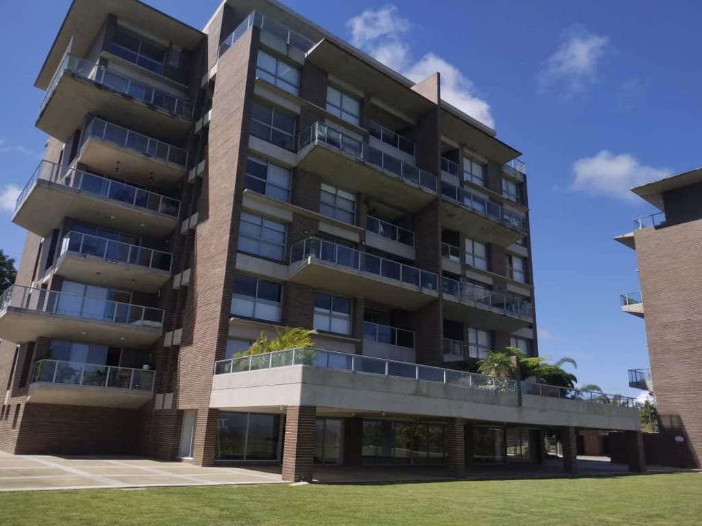 Apartamento en Alto Hatillo, Caracas - 1