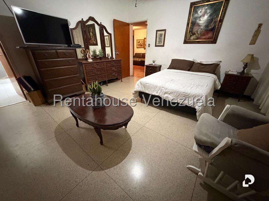 Casa en Prados del Este, Caracas – 13