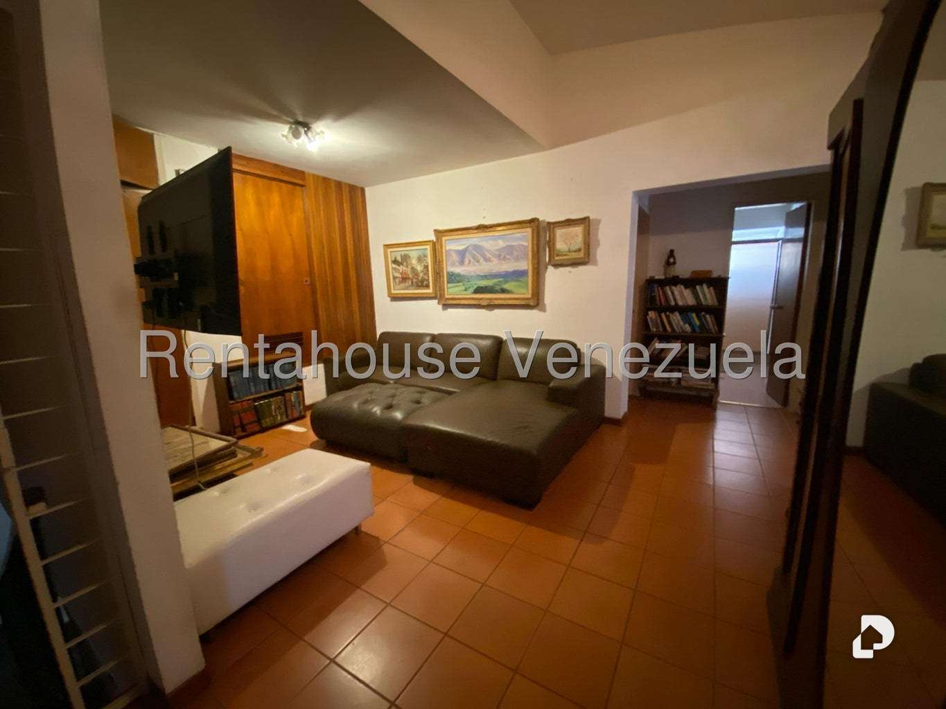 Casa en Prados del Este, Caracas – 11